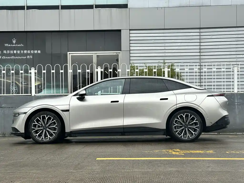 Zeekr 007 2024 75kWh
