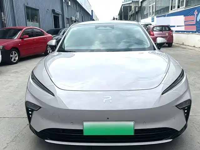 2023 Roewe F7