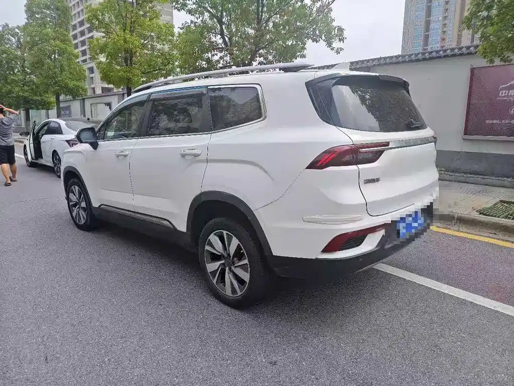 Geely Haoyue — миниатюра 7