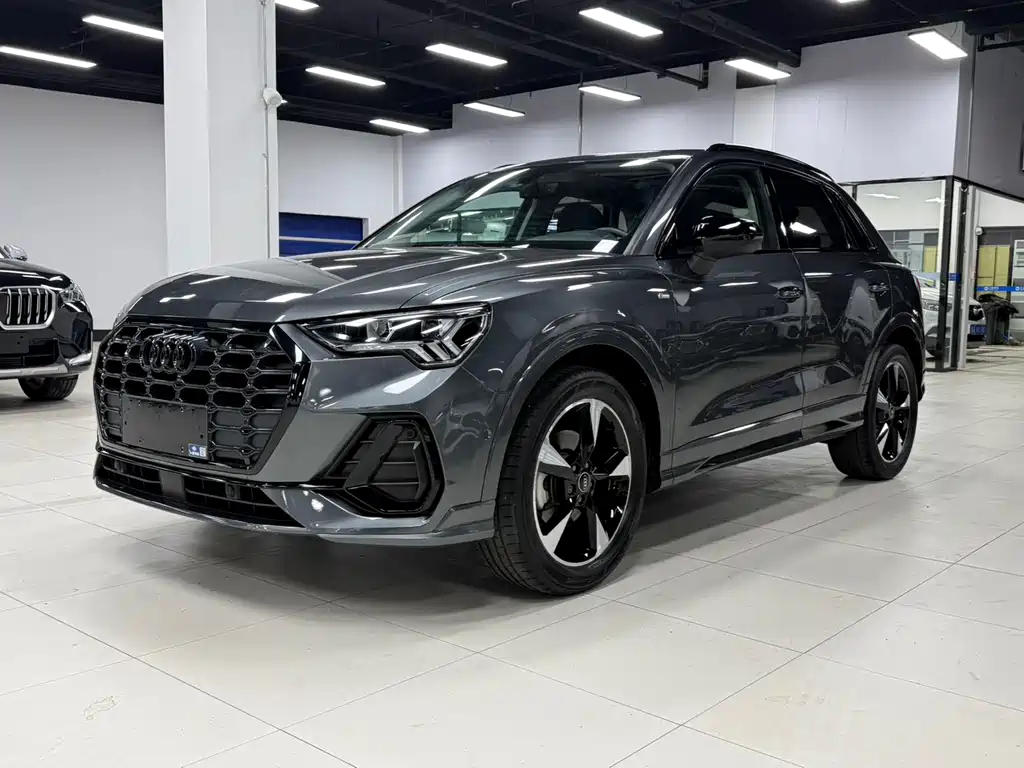 Audi Q3 2021