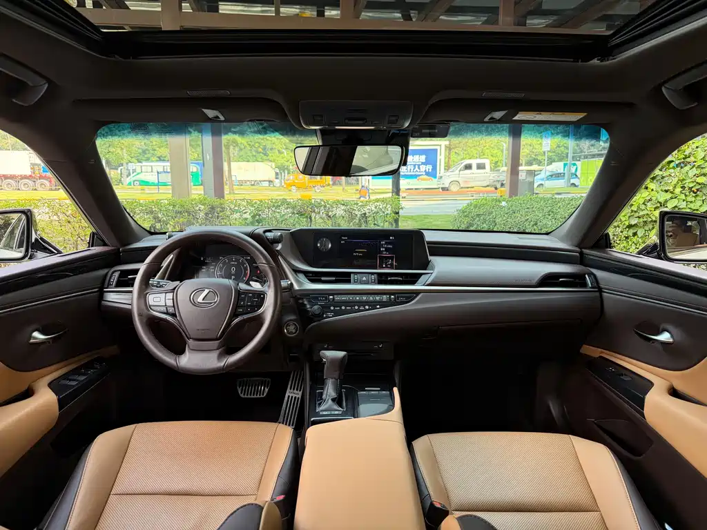 Lexus ES — миниатюра 5