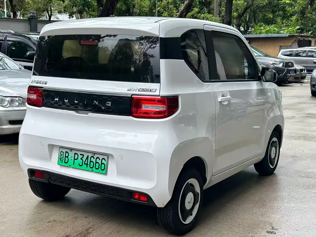 Wuling MINIEV — миниатюра 5