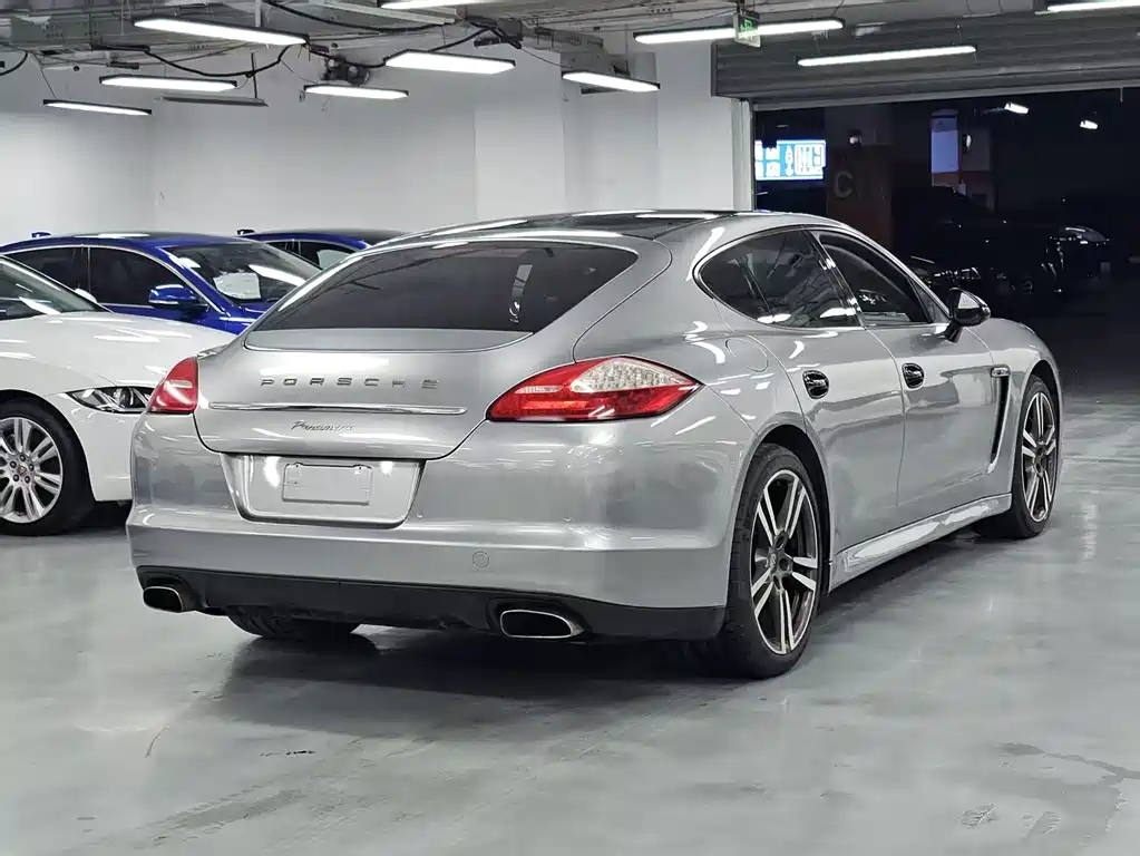 Porsche Panamera — миниатюра 4