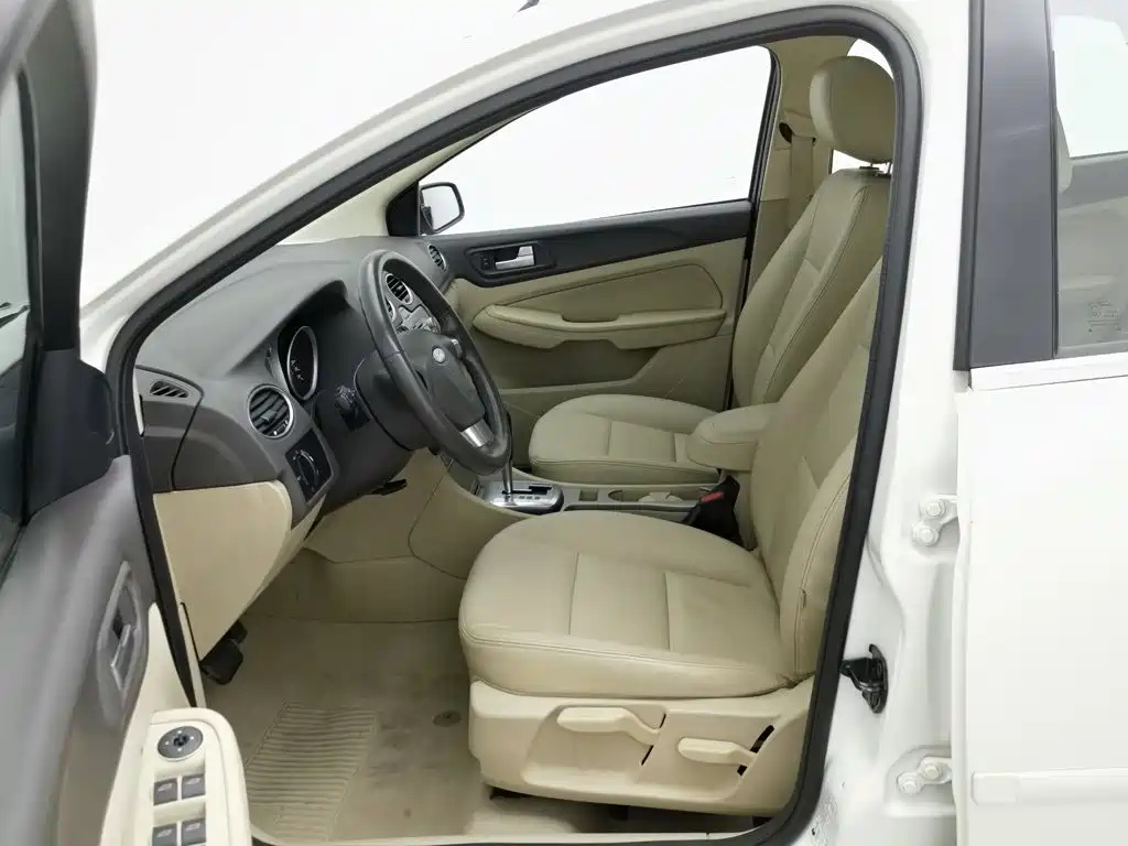 Ford Focus — миниатюра 10