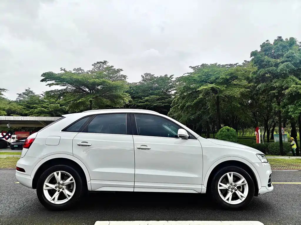 Audi Q3 — миниатюра 8