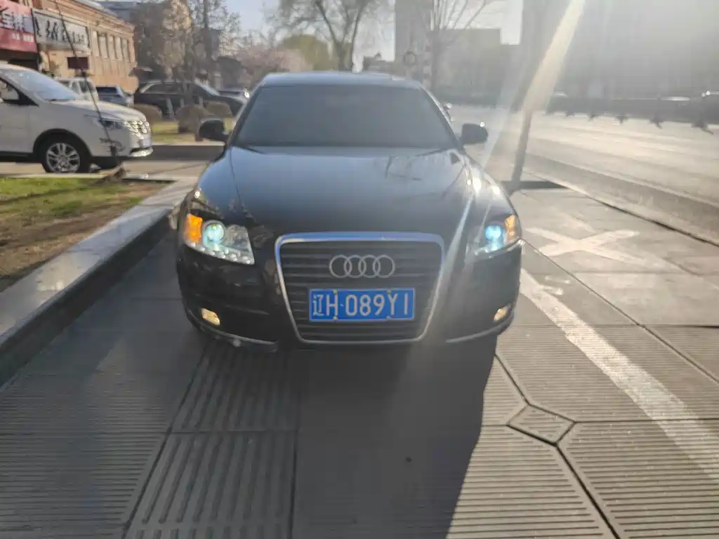 Audi A6L 2010 2.0 TFSI MT