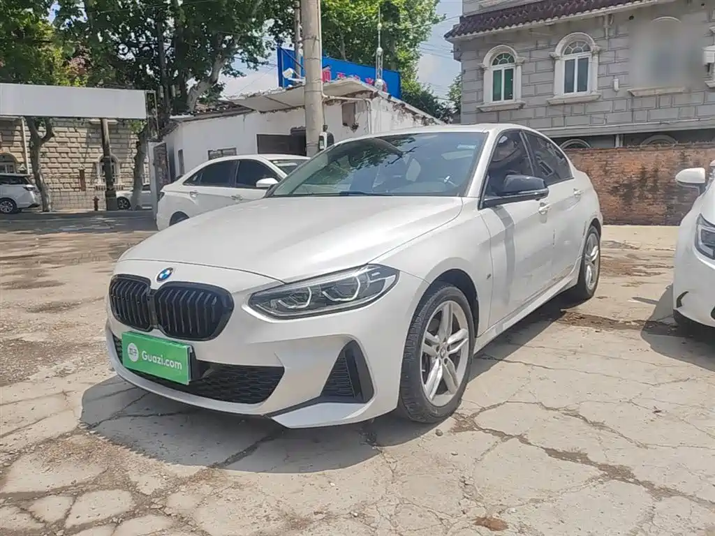 BMW 1 Series 2021