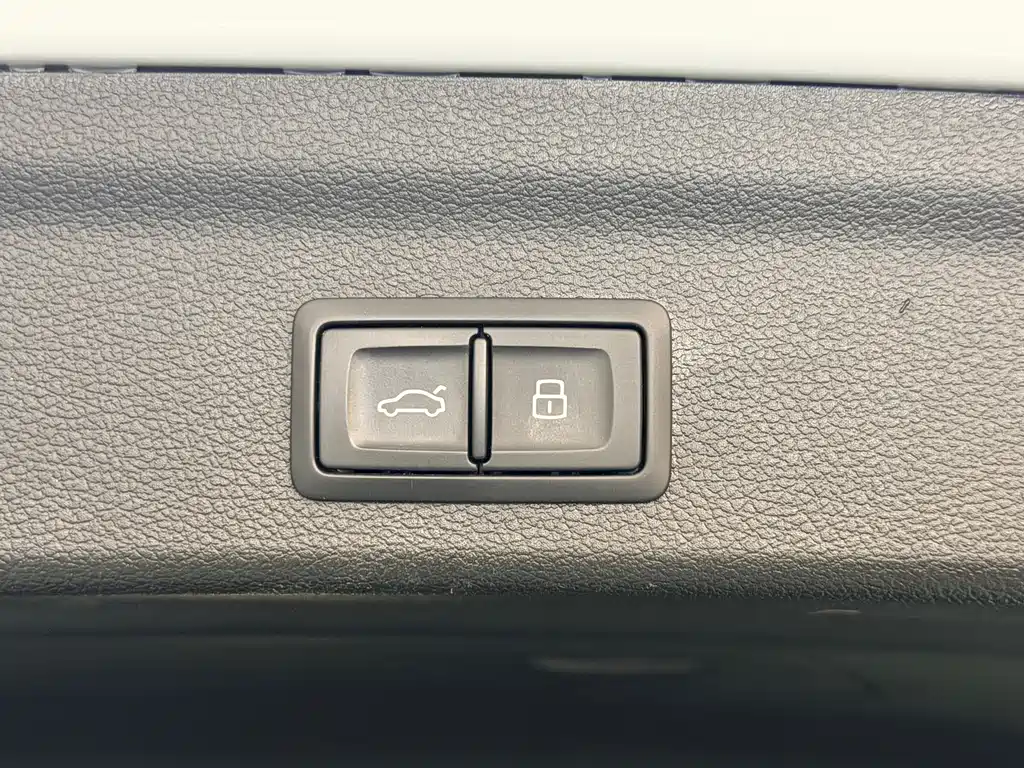 Audi Q3 — миниатюра 11
