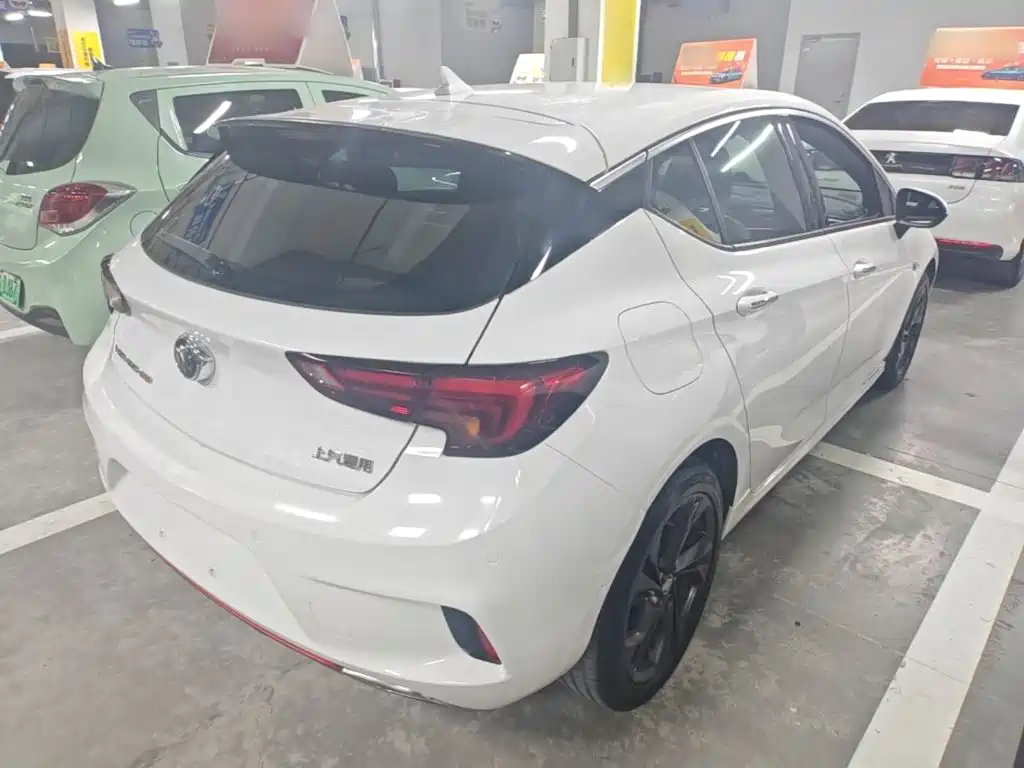 Buick Verano — миниатюра 7