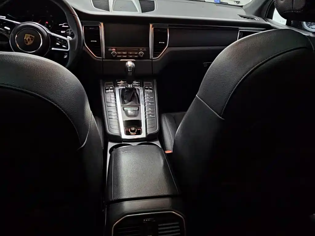 Porsche Macan — миниатюра 21