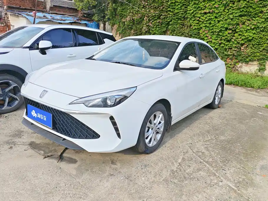 Roewe i5