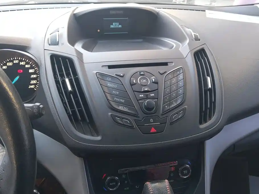 Ford Kuga — миниатюра 12