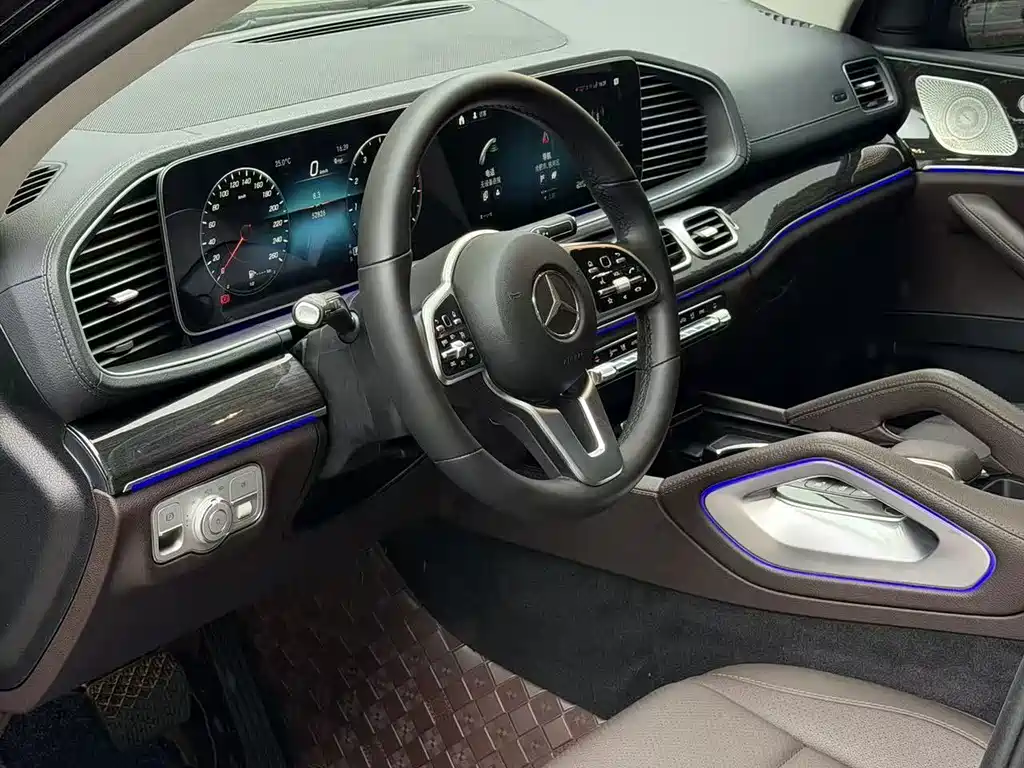 Mercedes-Benz GLE (Import) — миниатюра 4