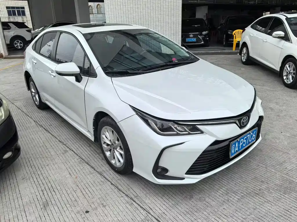 TOYOTA COROLLA