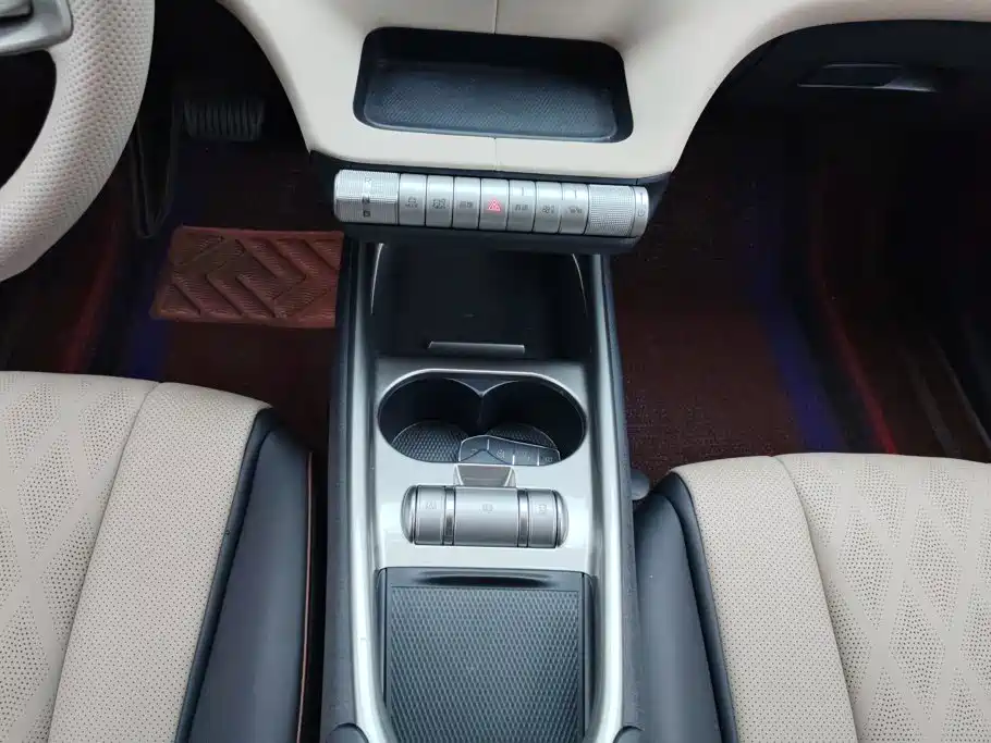 BYD Dolphin — миниатюра 16