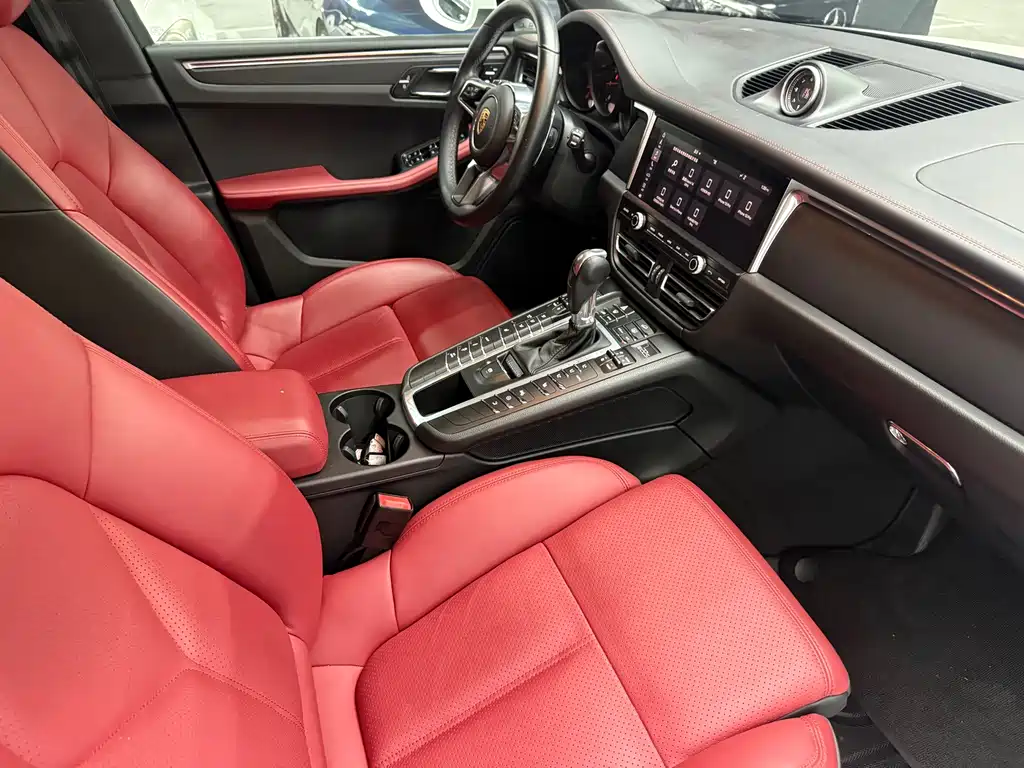 Porsche Macan — миниатюра 21