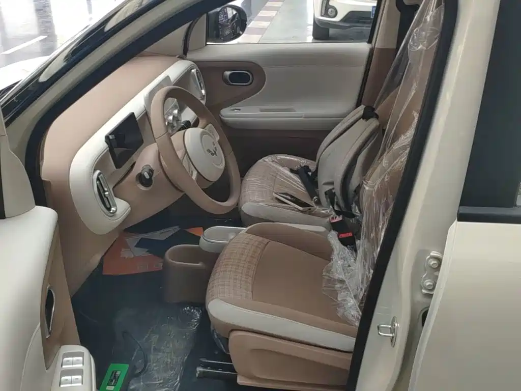 Wuling MINIEV — миниатюра 15