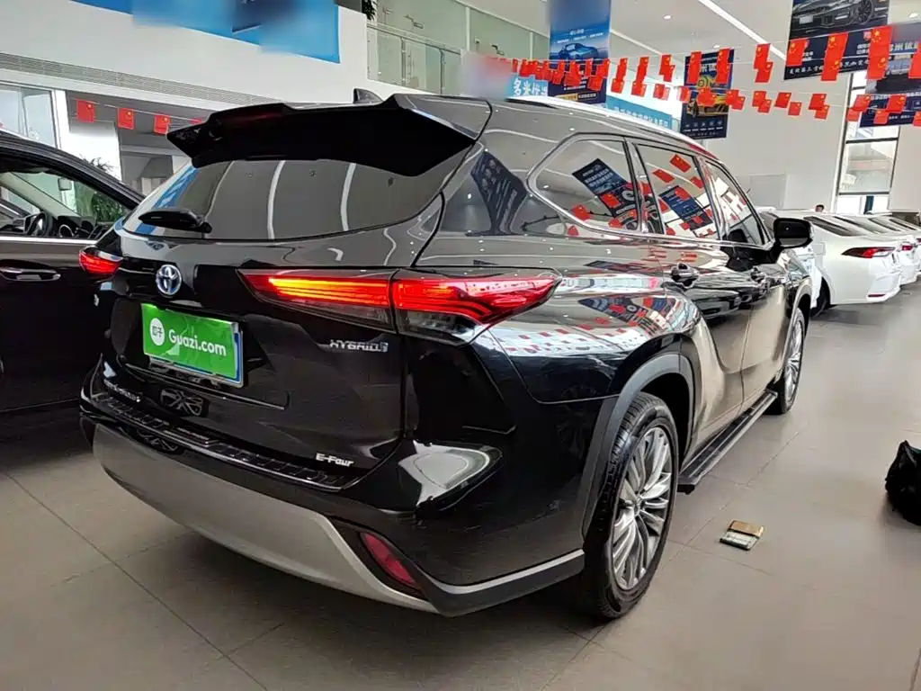 Toyota Highlander — миниатюра 7