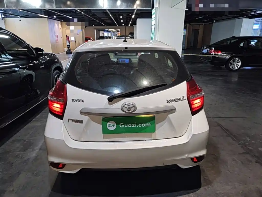 Toyota Yaris L — миниатюра 6