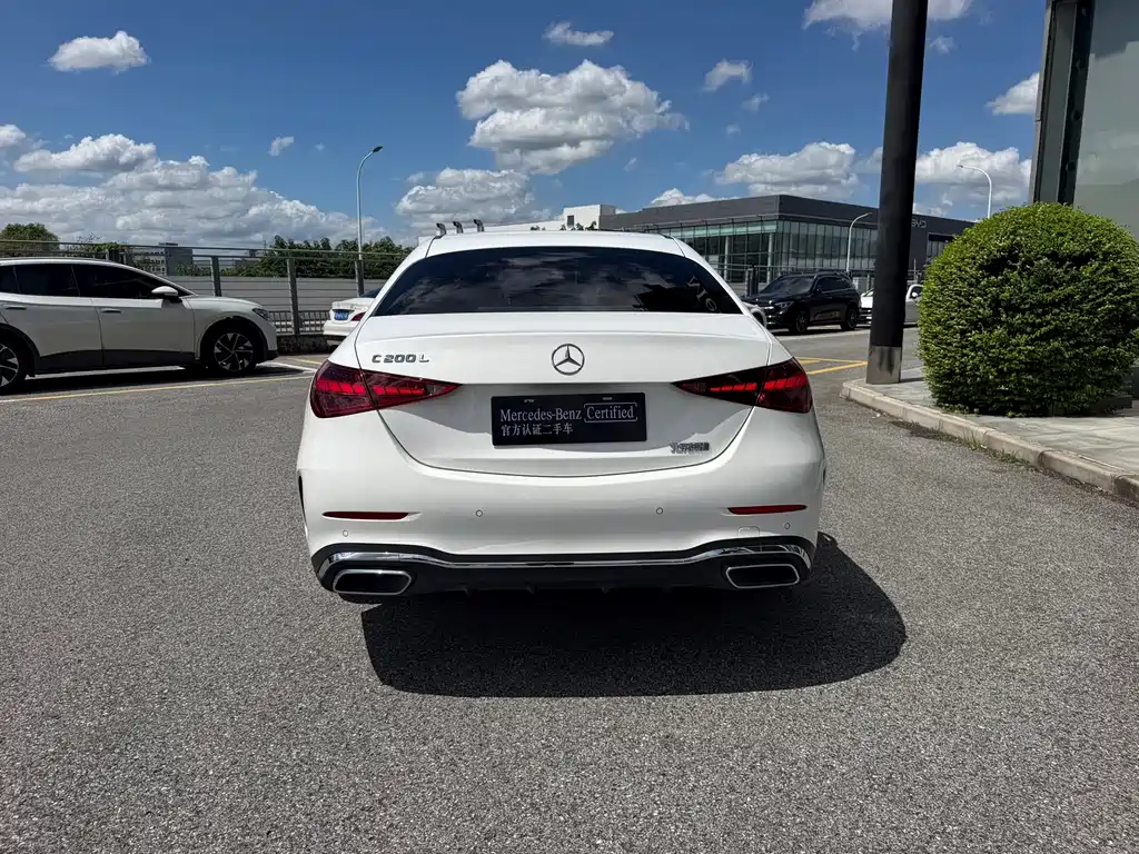 Mercedes-Benz C-Class — миниатюра 16