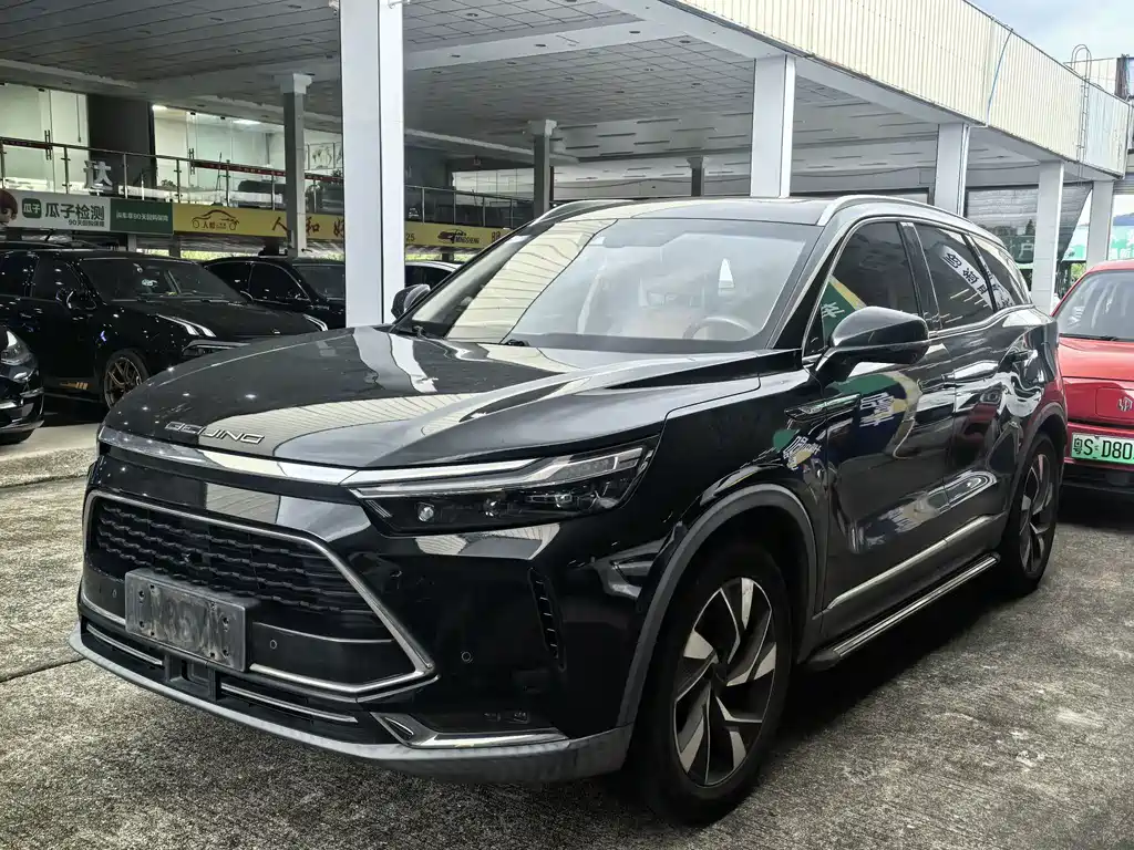 BAIC X7