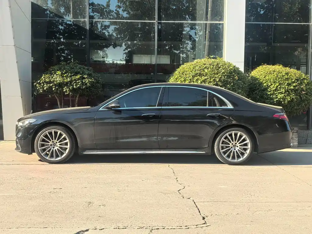 Mercedes-Benz S-Class — миниатюра 2
