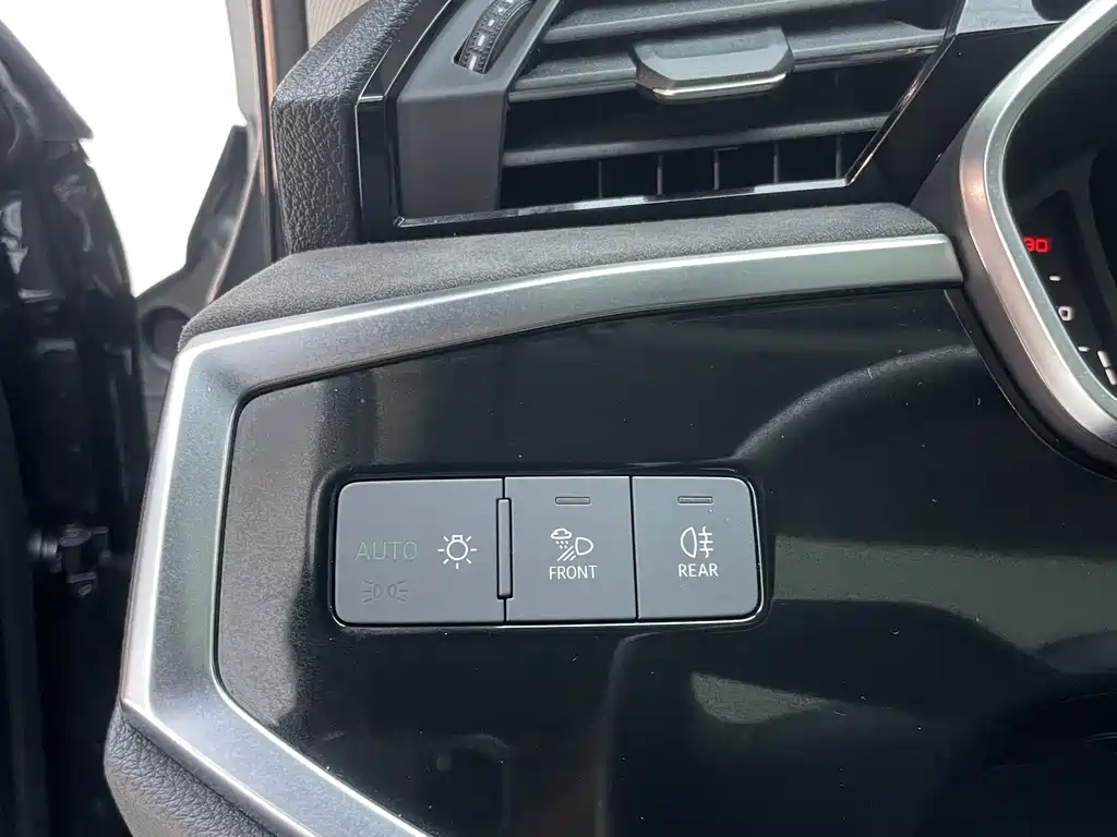 Audi Q3 Sportback — миниатюра 22