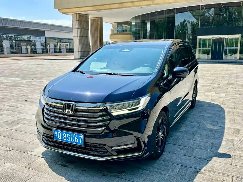 2023 Honda Odyssey - zdjęcie 1 z 9