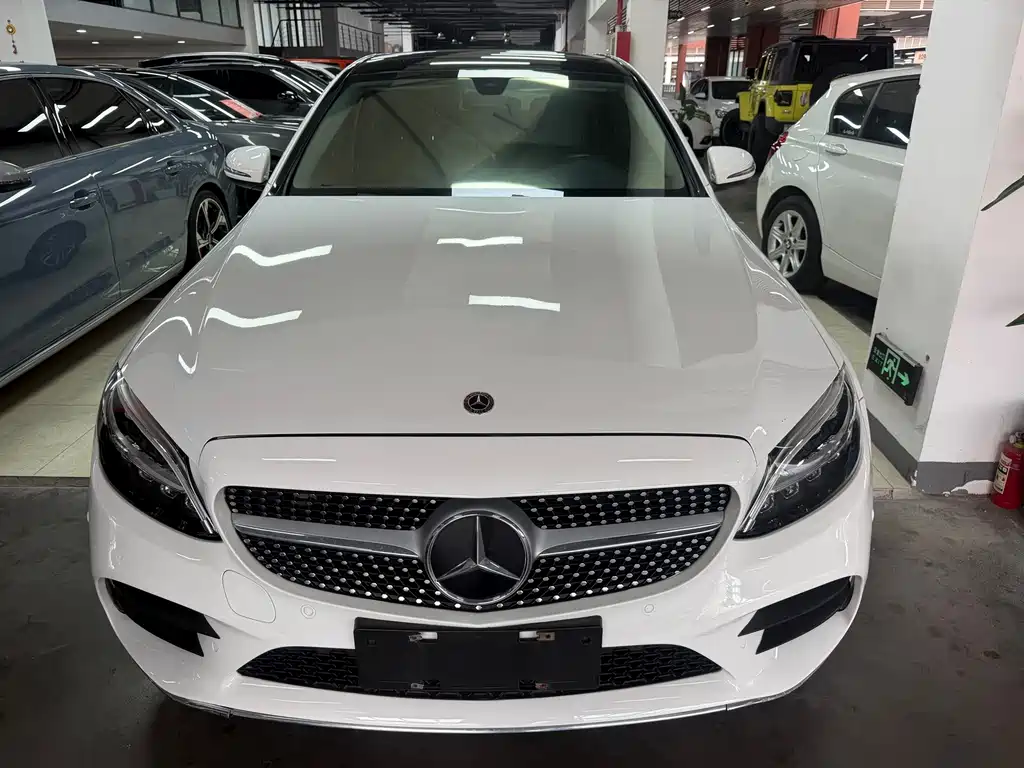 Mercedes-Benz C-Class — миниатюра 2