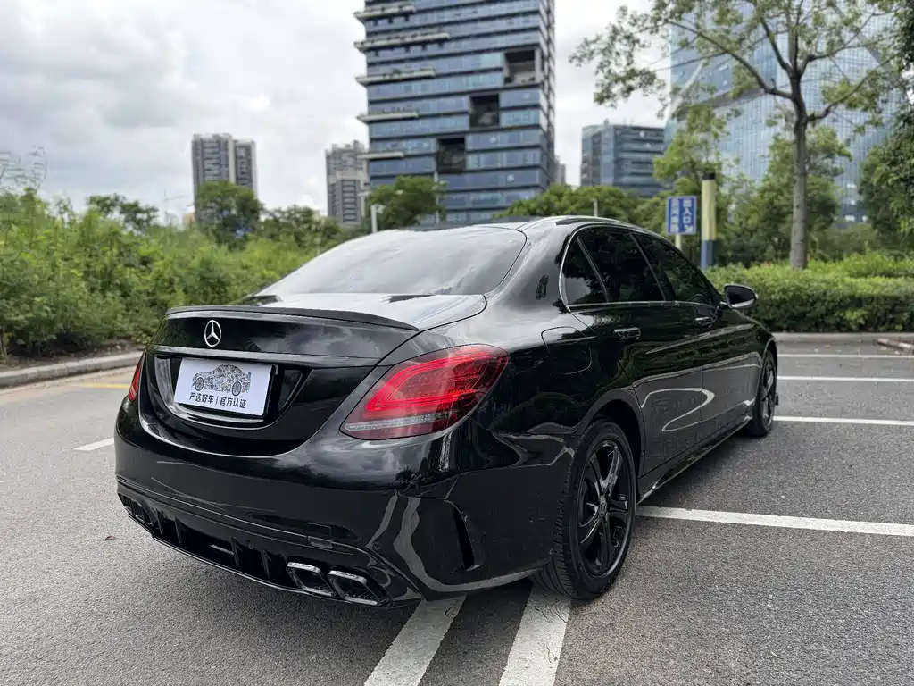 Mercedes-Benz C-Class — миниатюра 7