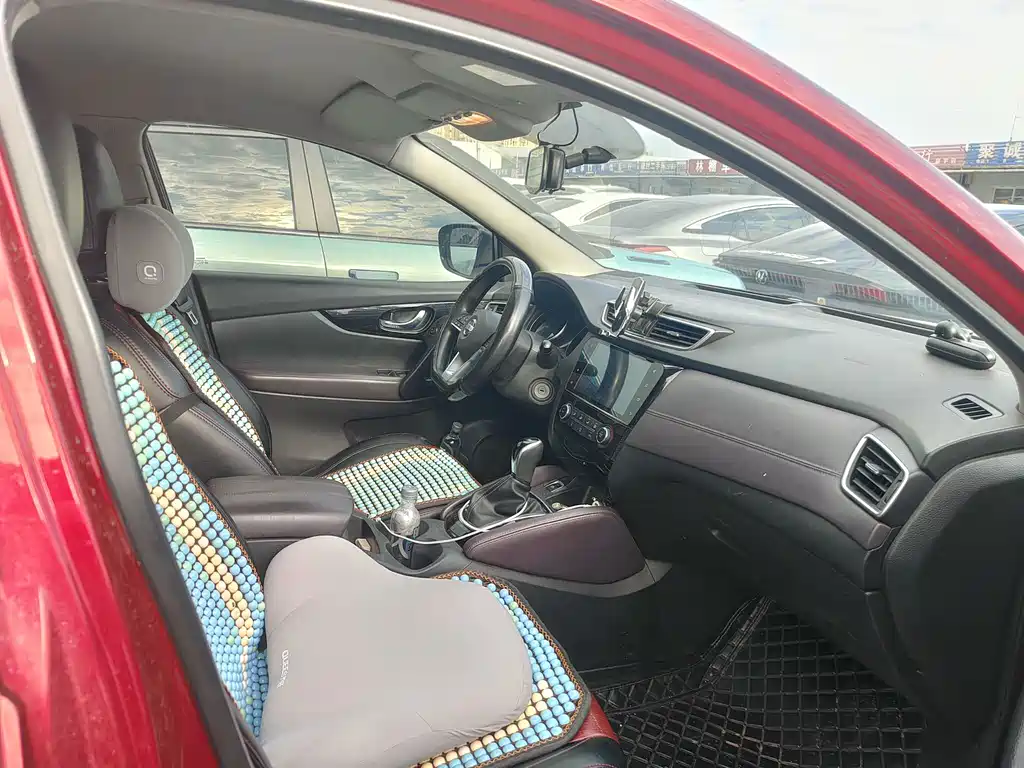 Nissan Qashqai — миниатюра 11