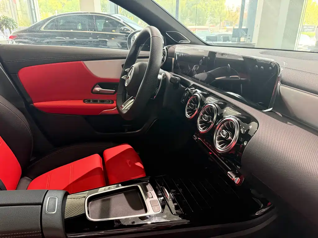 Mercedes-Benz A-Class AMG (Import) — миниатюра 10
