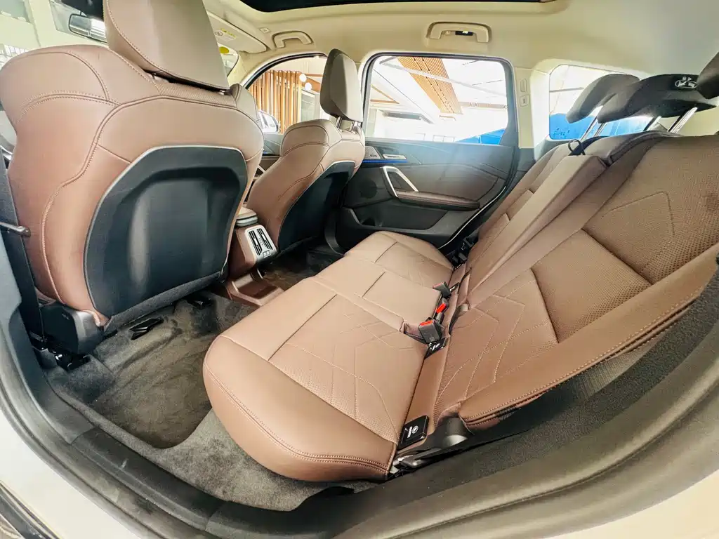 BMW X1 — миниатюра 10