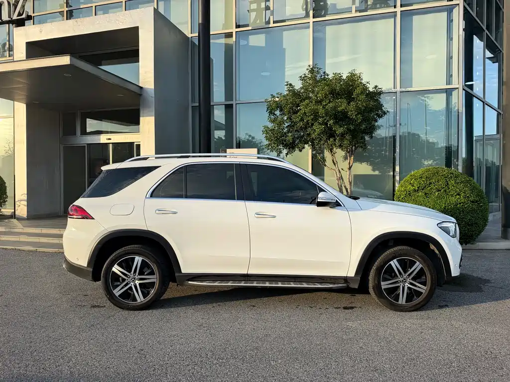 Mercedes-Benz GLE (Import) — миниатюра 5