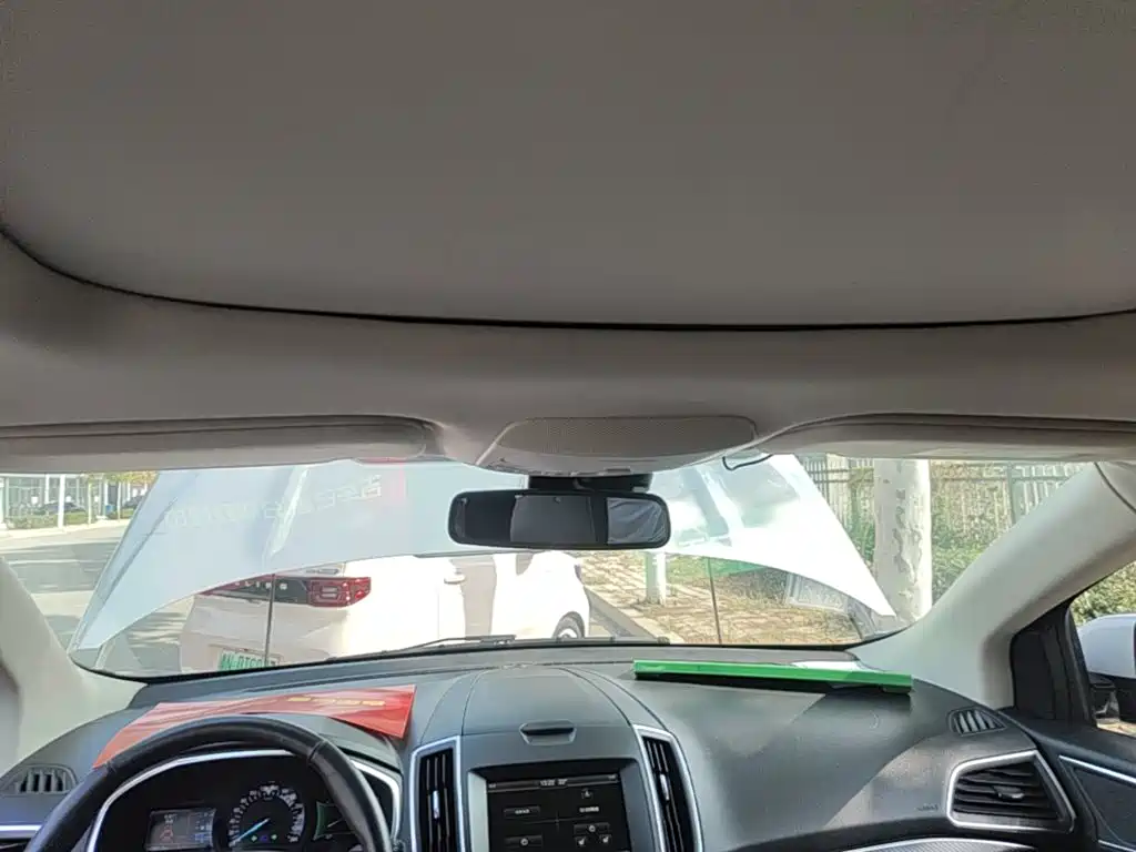 Ford Edge — миниатюра 18