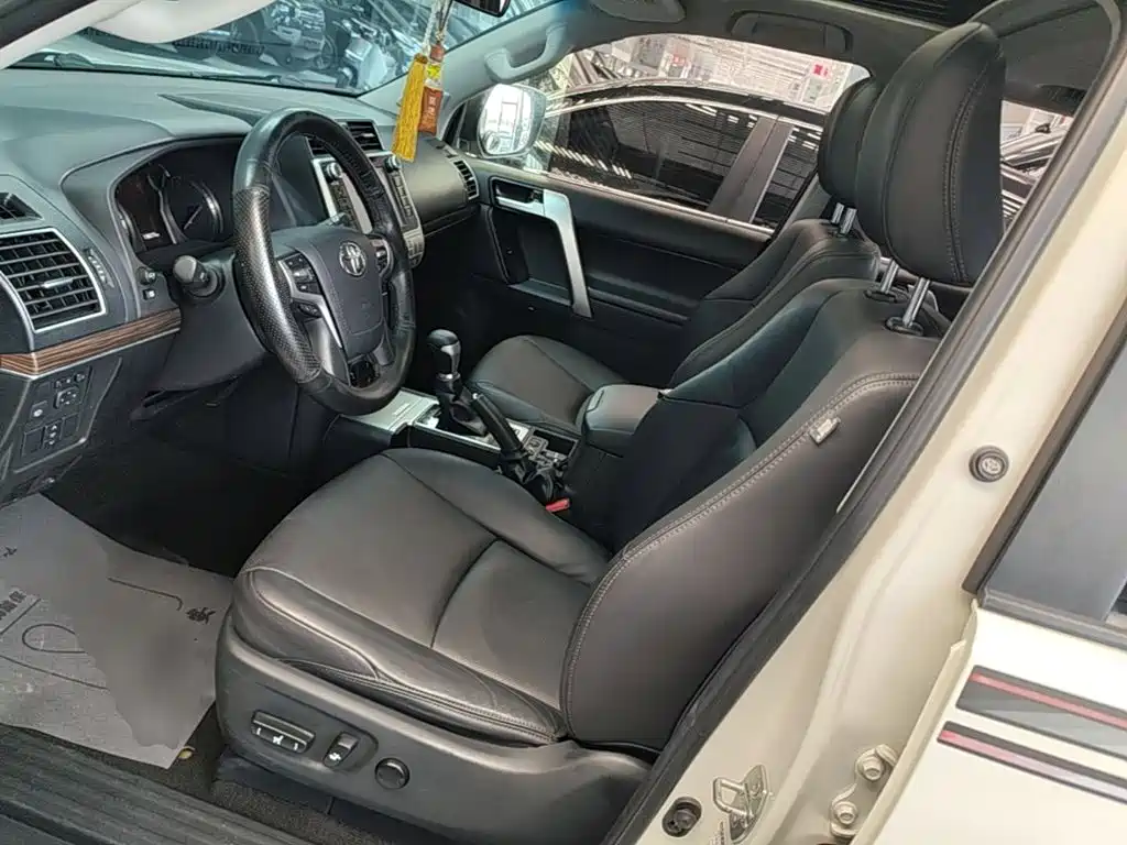 Toyota Prado — миниатюра 15