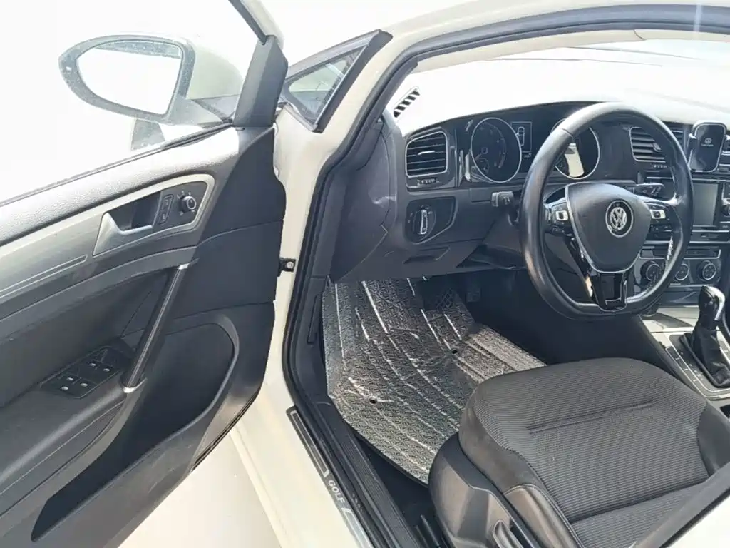 Volkswagen Golf — миниатюра 16