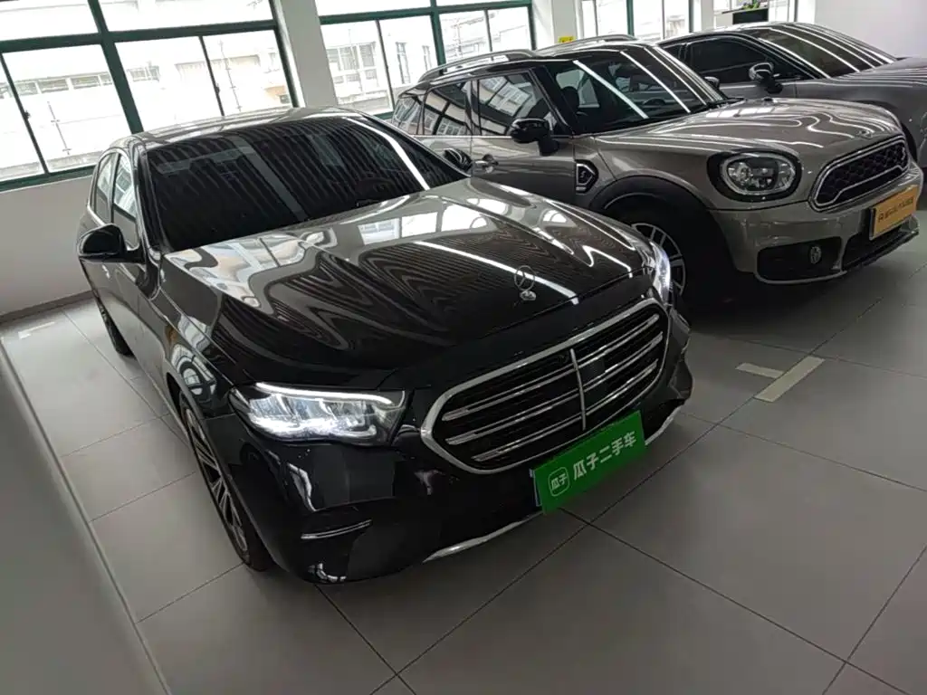 Mercedes-Benz E-Class — миниатюра 4