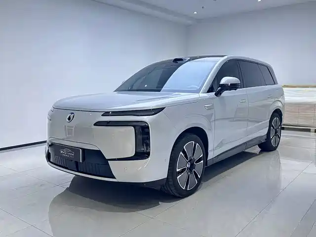 2025 Denza N8