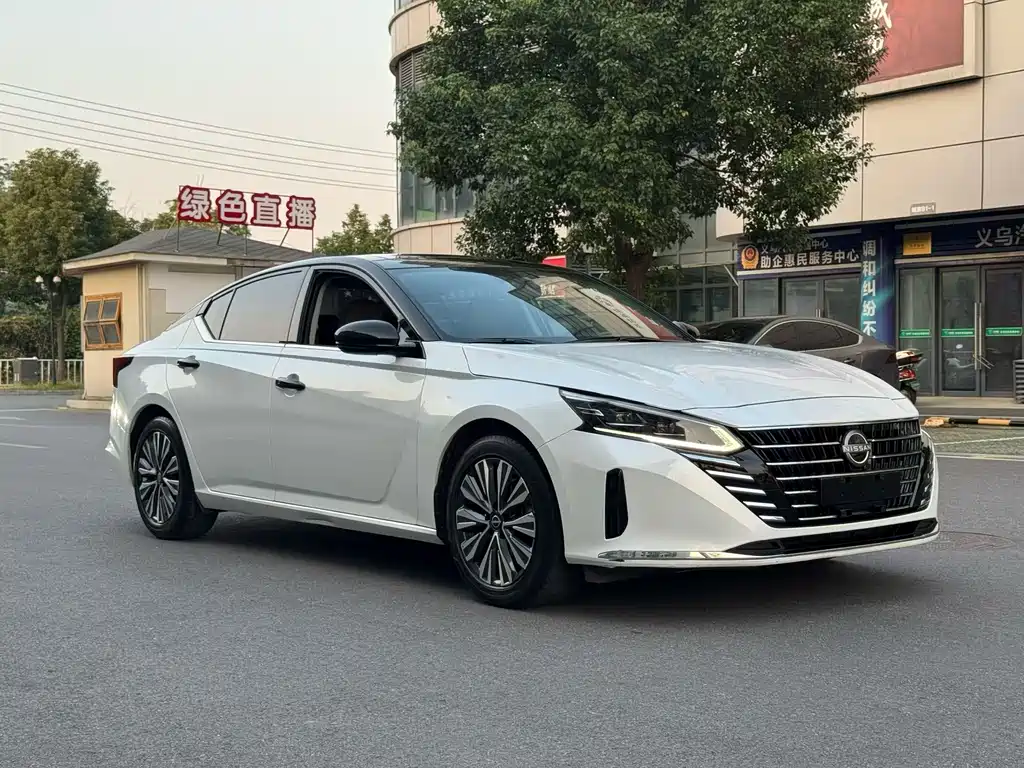 Nissan Teana — миниатюра 3