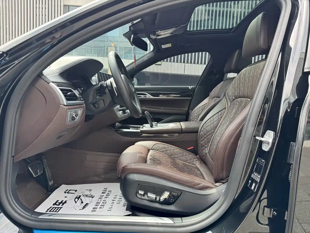BMW 7 Series 7 2019 740Li Lead M Sport