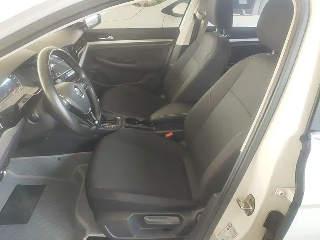 Volkswagen Bora EV — миниатюра 15
