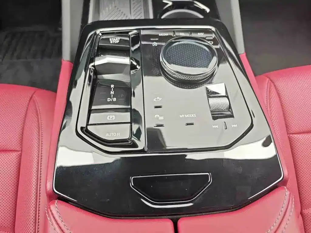 BMW i5 — миниатюра 11