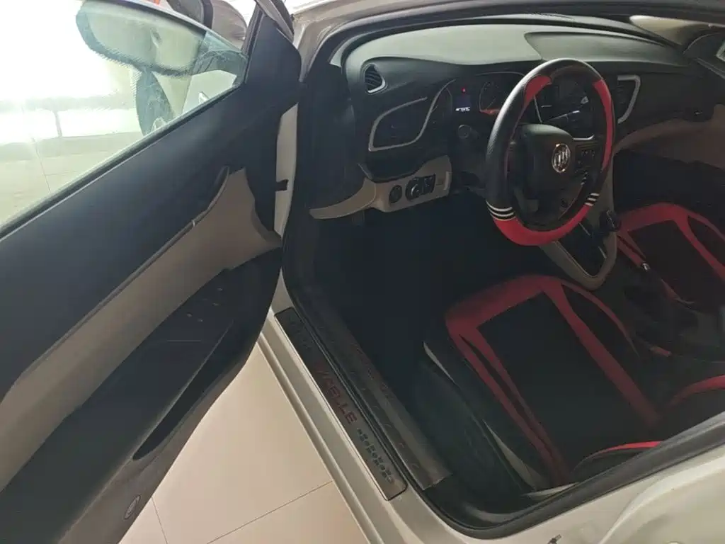 Buick Excelle — миниатюра 16