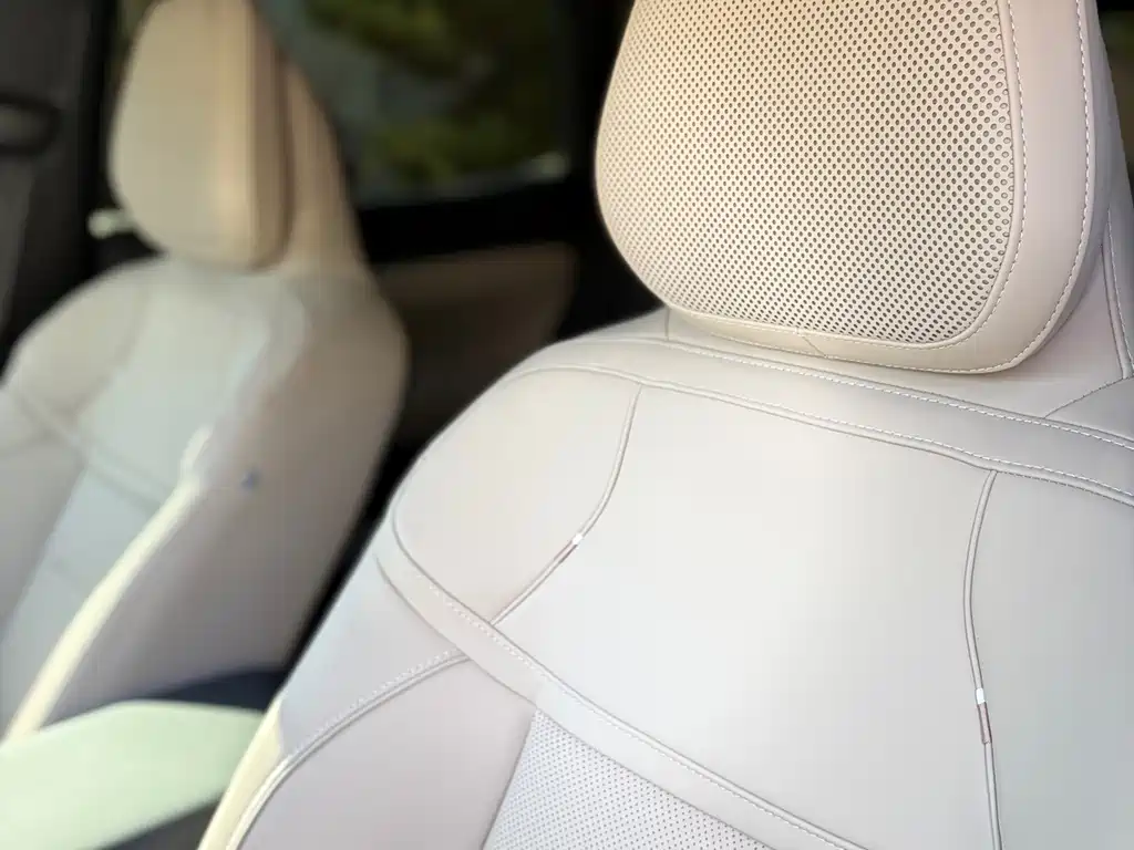 Volvo XC70 PHEV — миниатюра 15