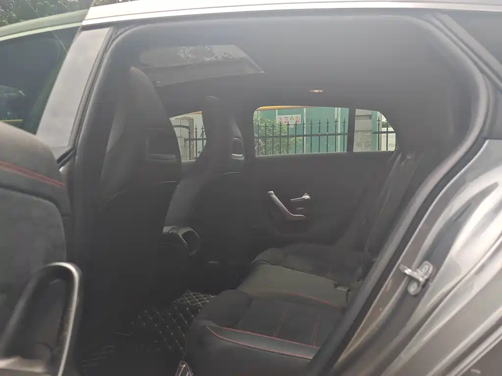 Mercedes-Benz CLA (Import) — миниатюра 13