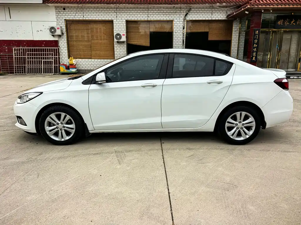 Chevrolet Cruze — миниатюра 4