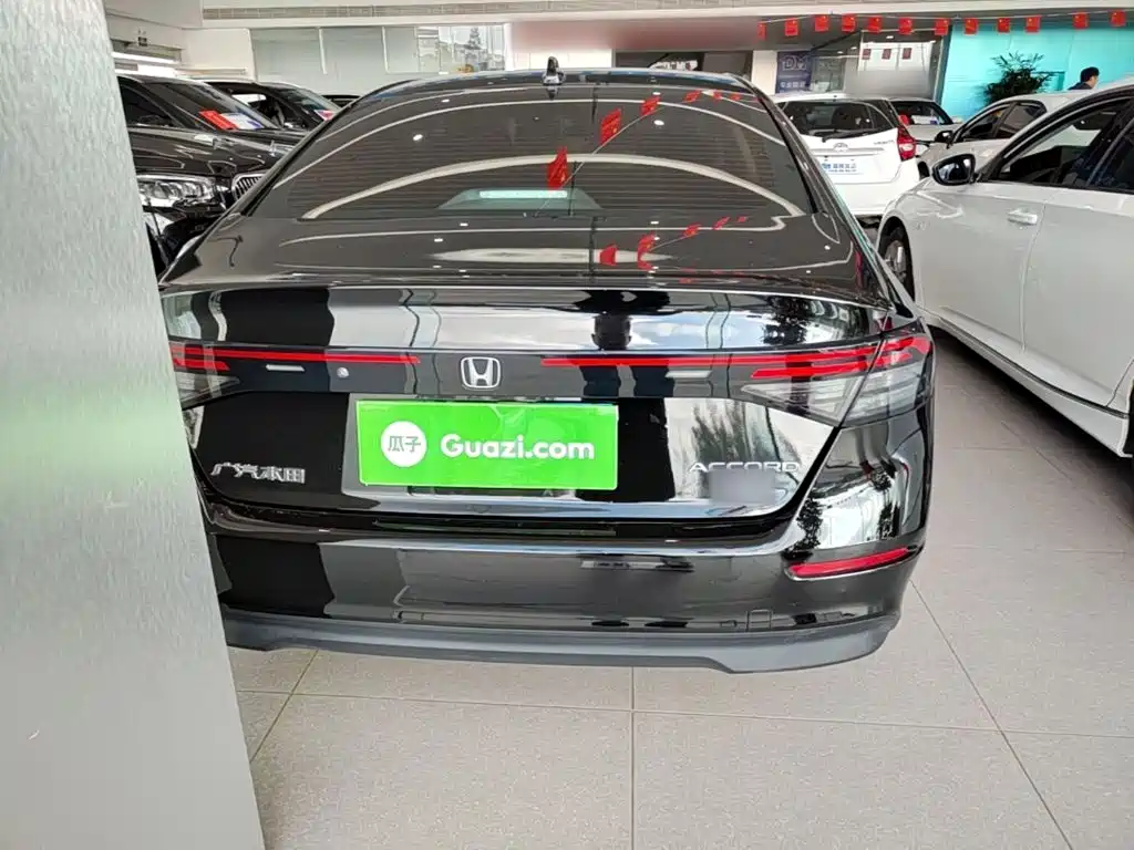 Honda Accord — миниатюра 6