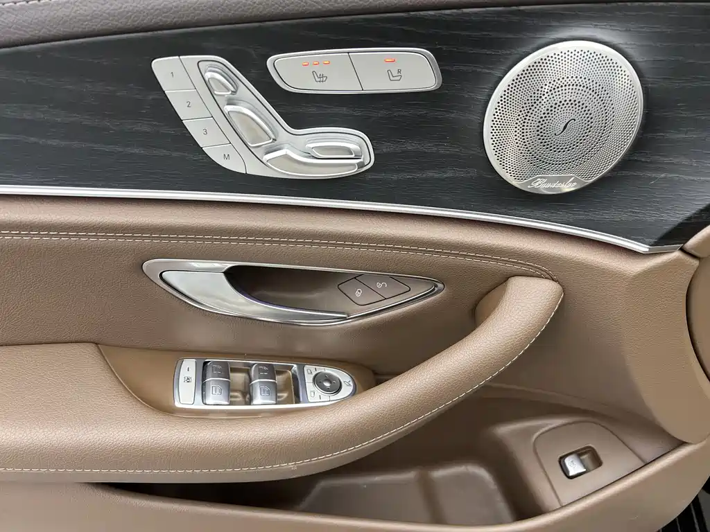 Mercedes-Benz E-Class E 2022 E 300 L Fashion
