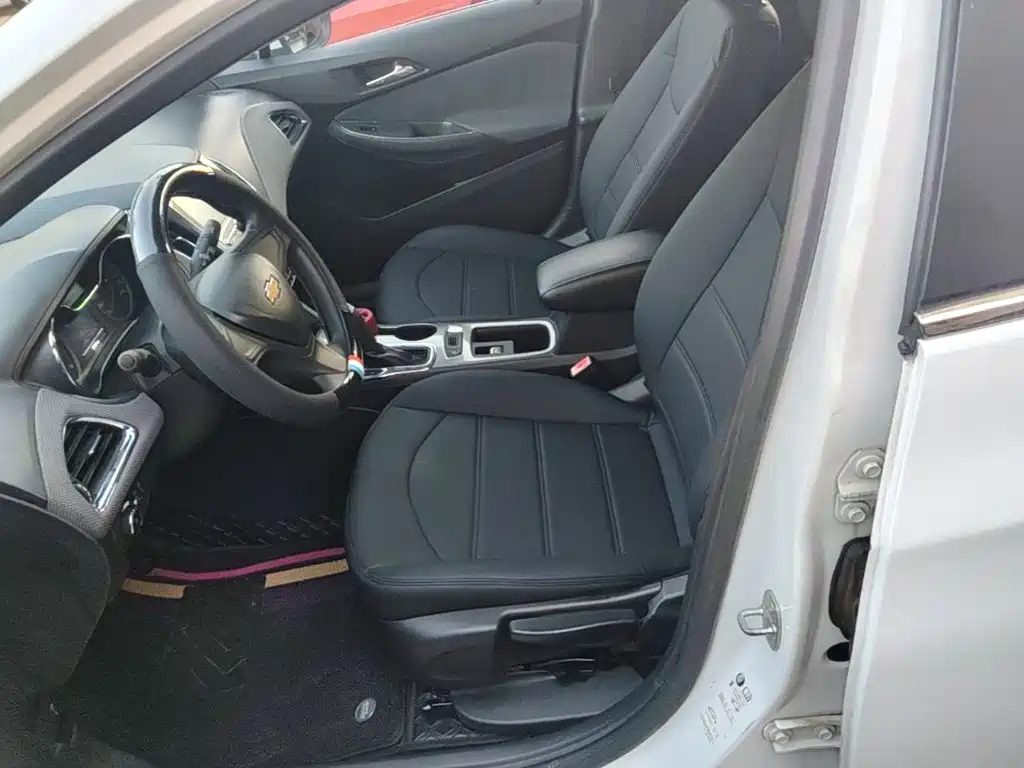 Chevrolet Cruze — миниатюра 15